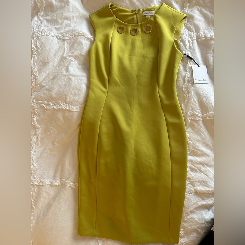 Elegent Calvin Klein Dress - Picture 4 of 4